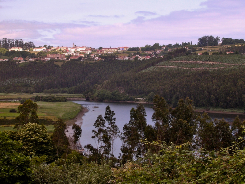 Muros de Nal&oacute;n